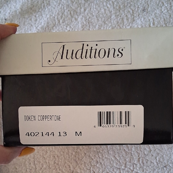 New Auditions Token Coppertone Classic Leather Slip-Ons - Picture 2 of 7
